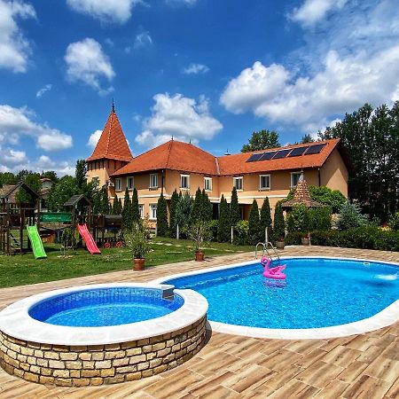 Villa Larus Palics Kültér fotó