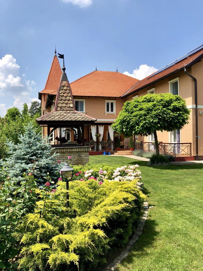 Villa Larus Palics Kültér fotó
